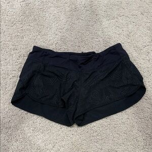 Lululemon Speed Up Lined Black Shorts - size 8